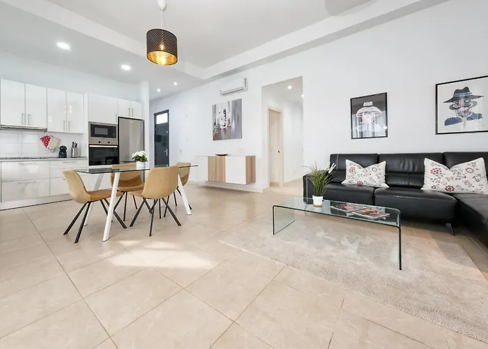 Villa Cassia-Private Pool Aircon, Sat Tv By Lanzarote Vacation Homes