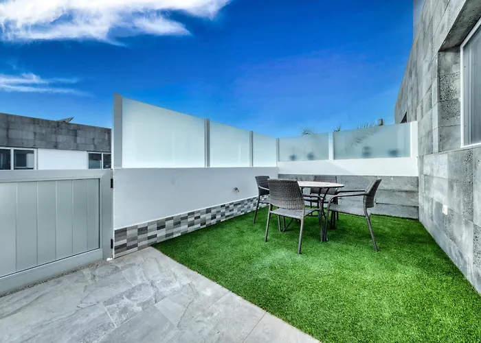 Villa Cassia-Private Pool Aircon, Sat Tv By Lanzarote Vacation Homes